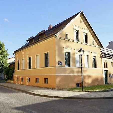"Ferienwohnung Am Schloss" - Ferienwohnung Mit Blick Auf Das Barbyer Schloss, 5 Gehminuten Bis Zur Elbe المظهر الخارجي الصورة